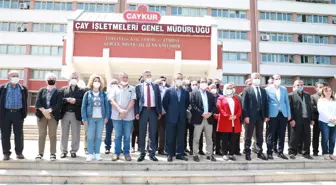 Rize'de bazı siyasi partiler, çay fiyatı ile ilgili açıklama yaptı