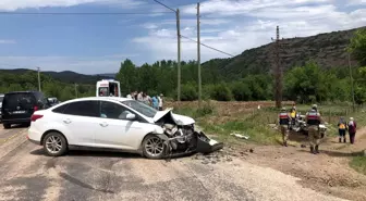 Tokat'ta iki otomobil çarpıştı: 1 ölü, 4 yaralı