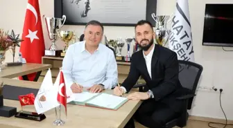 Hatayspor, Emre Çolak'ı renklerine bağladı