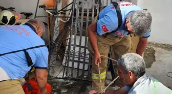 Ayvalık'ta kuyuya düşen yaşlı adamı itfaiye kurtardı