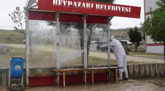 Beypazarı Belediyesi dolmuş ve otobüs duraklarında dezenfekte çalışması başlattı