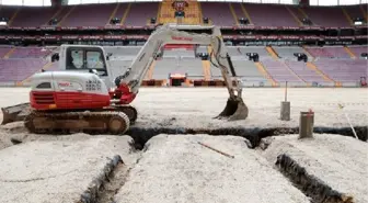 Türk Telekom Stadı'nda çim yenileme çalışmaları sürüyor