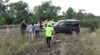 DÜZCE KARŞI ŞERİDE GEÇEN TIR SÜRÜCÜSÜ FACİAYI ÖNLEDİ
