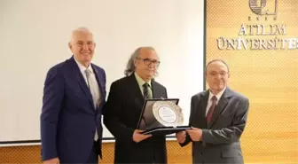 Prof. Dr. Nazmi Kozak'a 'Turizm Araştırma ve Yayın Ödülü' verildi