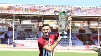 Atakaş Hatayspor'da 3 isimle daha yollar ayrıldı