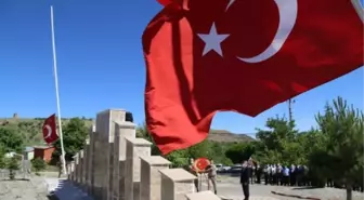 Son dakika gündem: Terör örgütü PKK tarafından katledilen 12 vatandaş için anma töreni