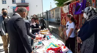 Tufanbeyli Halk Eğitim Merkezi'nin yıl sonu sergisi açıldı