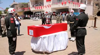 Midyat şehidi dualarla son yolculuğuna uğurlandı