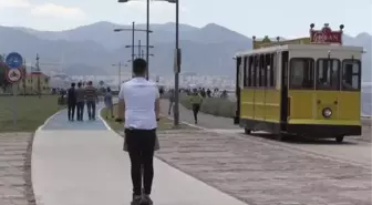 Kısıtlamasız ilk cumartesi günü sahillerde yoğunluk oluştu