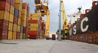 Medlog Gemicilik Türkiye'nin en büyük konteyner gemisi MED AYDIN'ı filosuna kattı