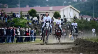 TRABZON'DA RAHVAN AT YARIŞLARI HEYECANI