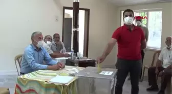 GAZİANTEP İSLAHİYE'DE 2 MAHALLEDE MUHTARLIK SEÇİMİ YAPILDI