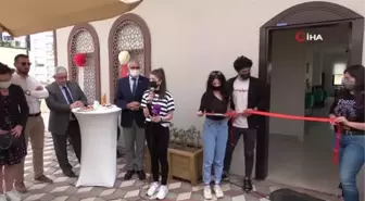 Gençlerin yeni buluşma noktası açıldı