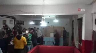 Son Dakika | Kırıkkale'de horoz dövüşü baskını kamerada: 69 kişiye 431 bin 250 lira ceza