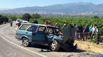Manisa'da kaza; otomobildeki çift öldü