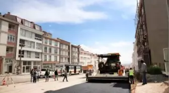 Yol Çalışmaları Kent Merkezi ve Kırsalda Devam Ediyor