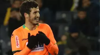 Beşiktaş'a transfer olacağı konuşulan Salih Uçan, Alanyaspor'a veda etti