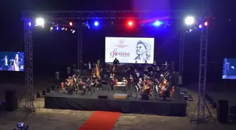 'Yaza Merhaba' konserleri başladı