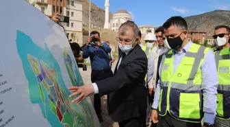 Tarım ve Orman Bakanı Pakdemirli, Yusufeli yeni yerleşim yerinde incelemede bulundu