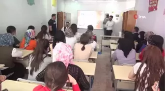 Silopi'de köy kadınlarına 'Kadına Yönelik Şiddetle Mücadele' semineri