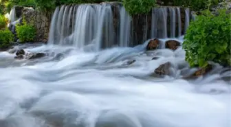 MUNZUR GÖZELERİ, GÜZELLİĞİYLE TURİSTLERİN İLGİ ODAĞI