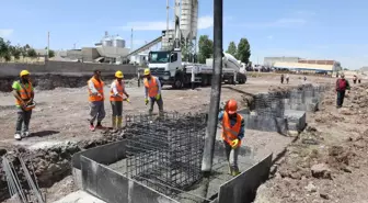 Şanlıurfa'da 400 kişiye istihdam sağlayacak tekstil fabrikasının temeli atıldı