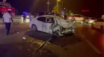 ALANYA'DA OTOMOBİLLE KAMYON ÇARPIŞTI: 2 YARALI