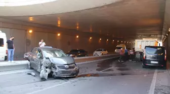 Kayseri'de 4 aracın karıştığı trafik kazasında 1 kişi yaralandı