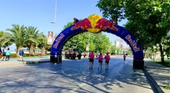 Kadıköy'de 'Amazfit Cadde 10K Koşusu' düzenlendi (2)