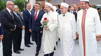 Diyanet İşleri Başkanı Erbaş, Bulgaristan'ın Kırcaali şehrindeki camileri ziyaret etti