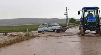 KONYA'DA SAĞANAK; TARIM ARAZİLERİ SUYLA DOLDU