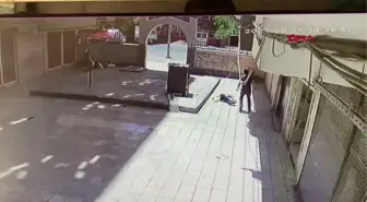 TARTIŞTIĞI KİŞİ SİLAH ÇEKİNCE 7'NCİ KATTAN ATLADI; O ANLAR KAMERADA