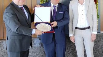 Karaman'da tayini çıkan hakim ve savcılara veda yemeği verildi