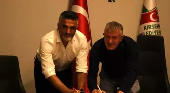 Kırşehir Belediyespor Hakkı Hocaoğlu ile anlaştı