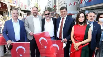 Karşıyaka'da 24 Haziran gurur ve coşkusu