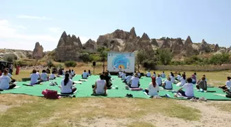 Hindistanlılar Uluslararası Yoga Günü'nü Kapadokya'da kutladı