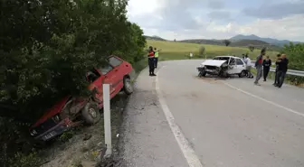 Çubuk'ta trafik kazası: 5 yaralı