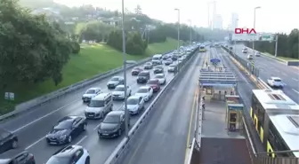 İstanbul'da erken saatlerde trafik yoğunluğu