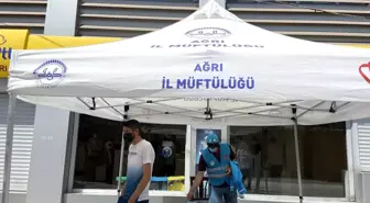 Ağrı'da 'Kurbanını Paylaş Kardeşinle Yakınlaş' standı açıldı