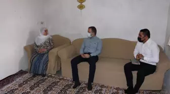 Hizan Kaymakamı Yelek, aile ziyaretlerini sürdürüyor