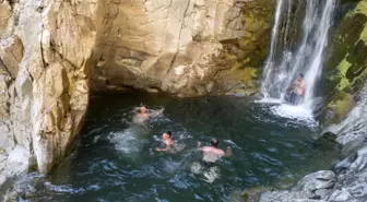 Tunceli'nin saklı güzelliği 'Kakber Şelalesi' ziyaretçilerini cezbediyor