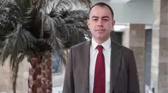 Uluslararası İlişkiler Uzmanı Dr. Kaynak'tan Kabil Havalimanı değerlendirmesi