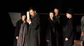 11. Antalya Uluslararası Tiyatro Festivali'nde 'Yalnızlık' oyunu sahnelendi