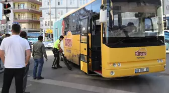 Çubuk'ta otobüsün çarptığı bisikletli yaralandı