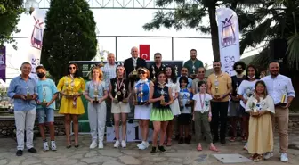 Efeler Belediyesi Tenis Turnuvası ödülleri sahiplerini buldu