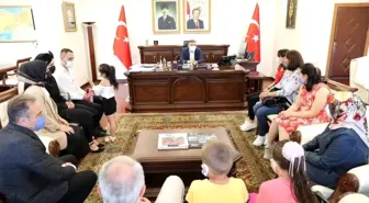 Vali Atay, koruyucu aileleri ağırladı