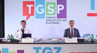 Türkiye Gençlik STK'ları Platformu, 'Türkiye Gençlik Zirvesi' için tanıtım toplantısı düzenledi