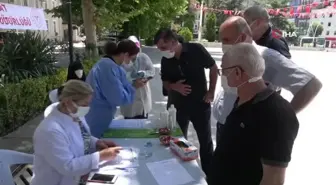 Randevusuz aşı çadırına yoğun ilgi