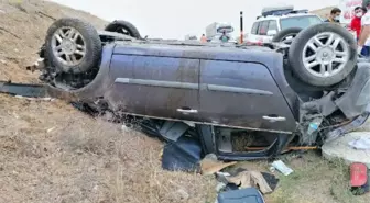 AKSARAY'DA TAKLA ATAN OTOMOBİLDEKİ 1 KİŞİ ÖLDÜ, 2 KİŞİ YARALANDI