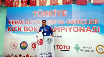 Akdeniz Belediyesporlu milli boksör Gülizar Kara, Dünya Şampiyonasına katılacak